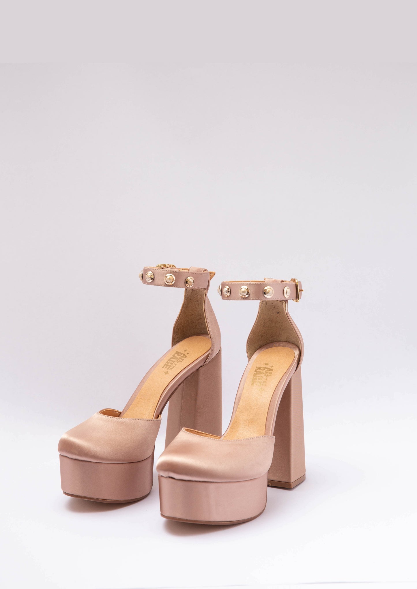 The Marilyn Nude Pump