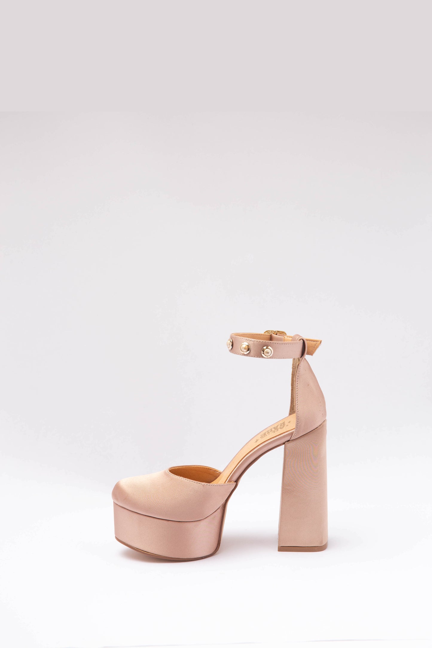 The Marilyn Nude Pump