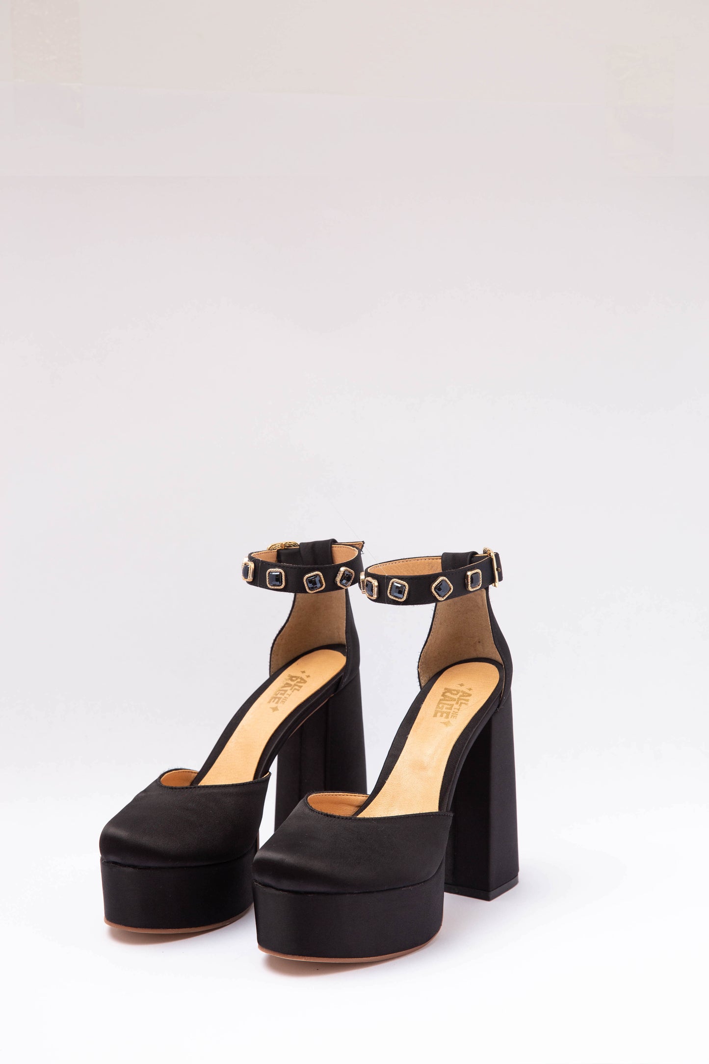 The Marilyn Black Pump