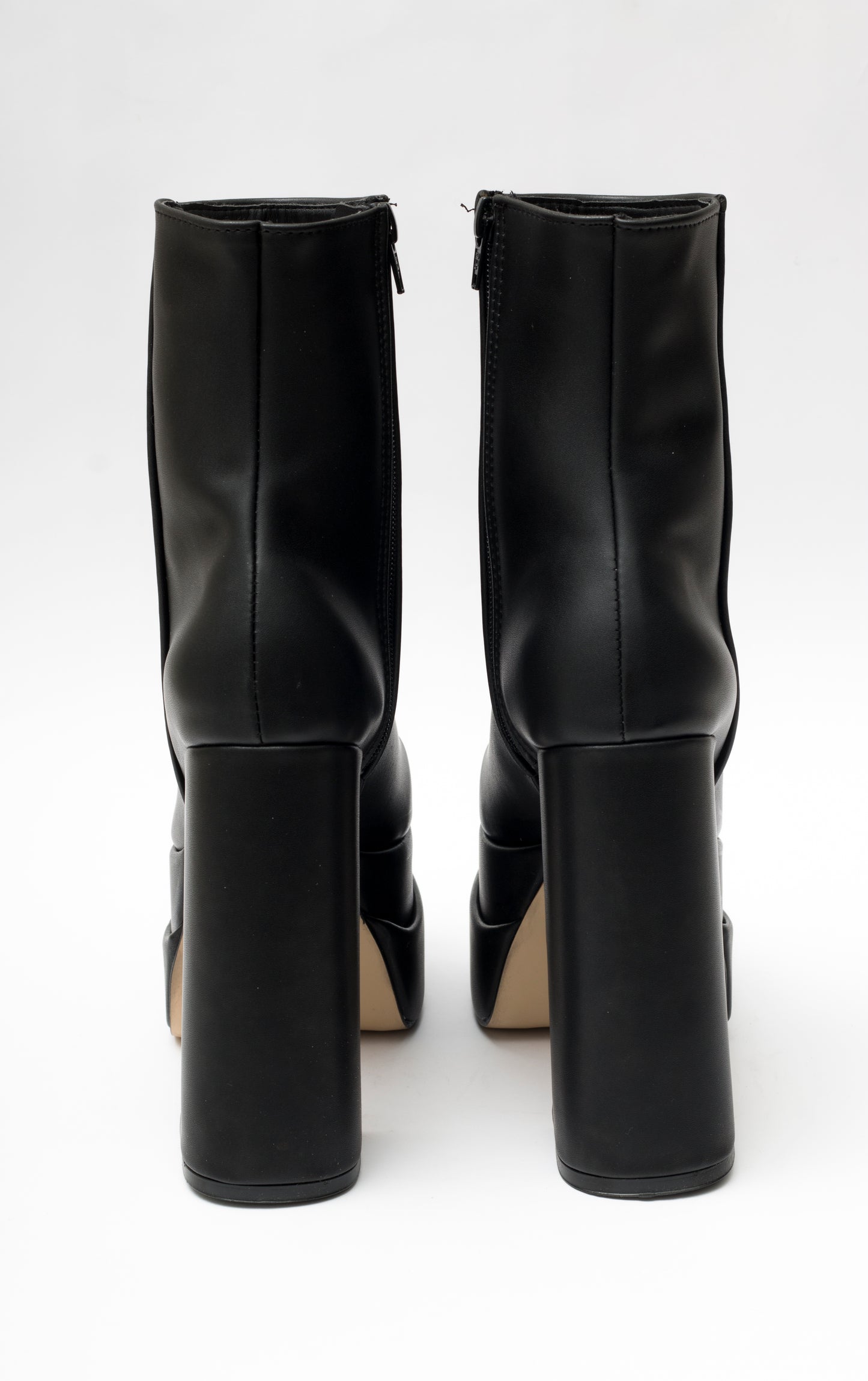 The Helena Black Boot