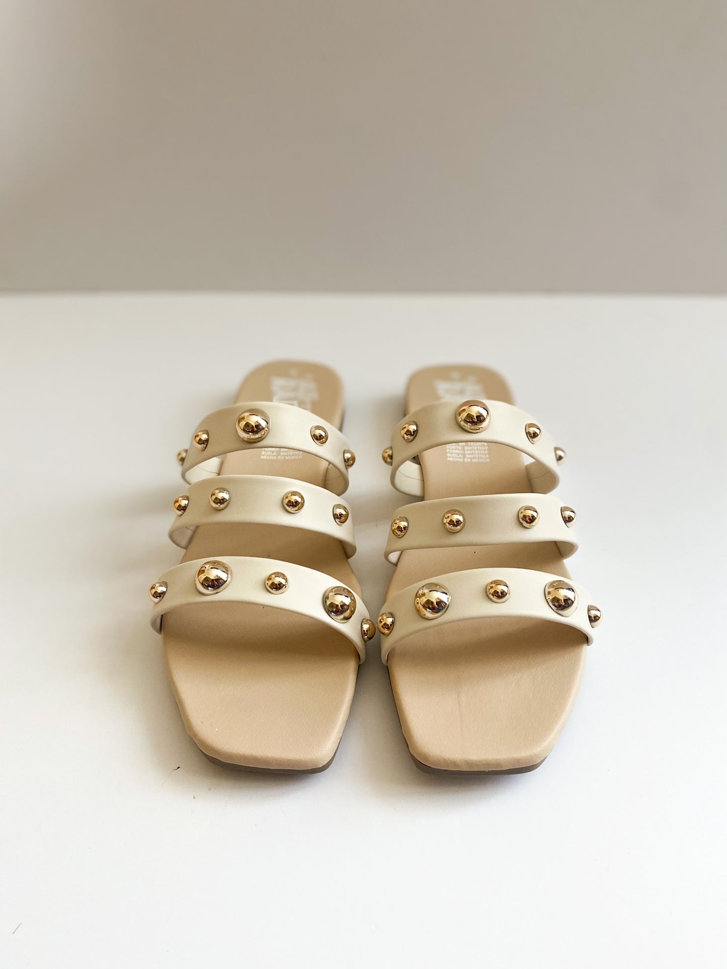 The Pamela White Sandal